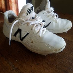 Baseball cleats